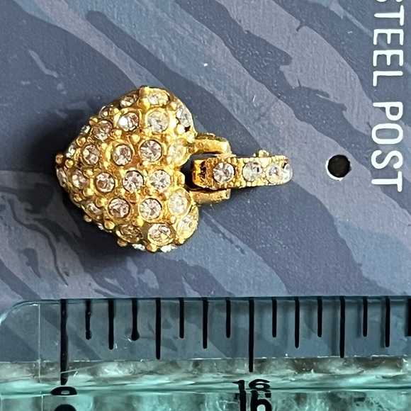 Trifari Vintage Heart with Rhinestones Dangle Earrings Gold Toned - Picture 7 of 7